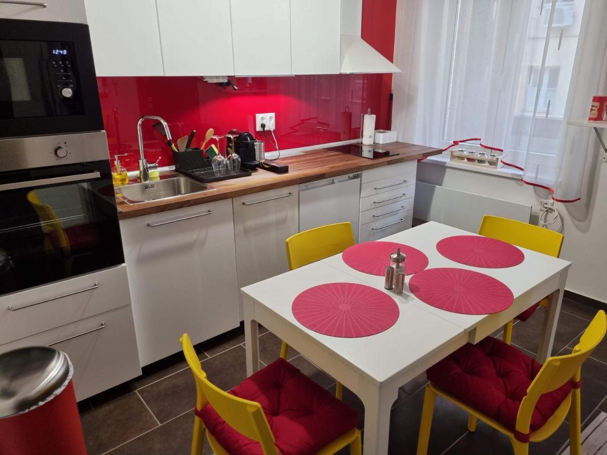 Апартаменты Flora Apartman Сегед Экстерьер фото